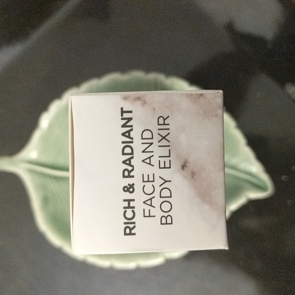 Face and body elixir - Picture 3 of 3